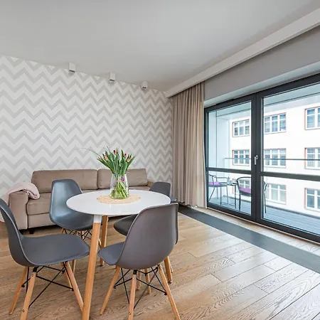 アパート Baltiq Plaza Deluxe - Billberry グディニャ